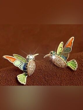 Green Crystal Hummingbird Stud Earrings - Women Jewelry